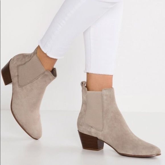Sam Edelman Shoes - SAM EDELMAN Reesa Suede Bootie